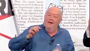 252K views · 5.3K reactions | Dans pile une semaine, La Revue de Presse revient en direct à 21h sur Paris Première avec Bernard Mabille Officiel et toute la bande ! | Jérôme de Verdière | Facebook