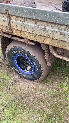 Exploring Toyota Hilux 1995: Off-Roading Adventures