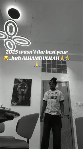 Happy New Year 🎈 #fyppppppppppppppppppppppp #tiktoknigeria🇳🇬 #viral #fyp #trendingsound @🏀MîNï TÂLL3ST