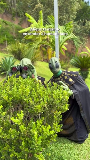 Os Aliens tentando entender a humanidade hahaha Por eles @watsonalves @Willou