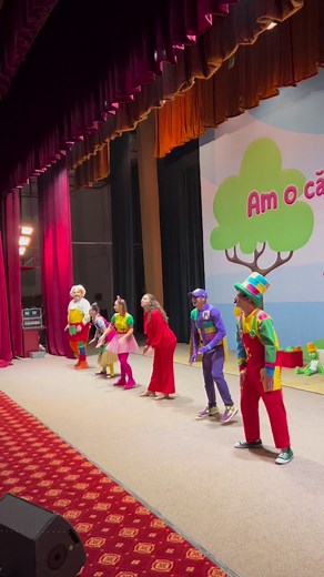 11K views · 209 reactions | La Pitești toată lumea cântă și dansează “A Ram Sam Sam”!  | Zurli | Facebook