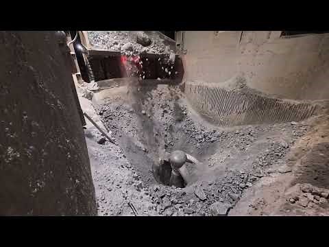 Powerful Allis-Chalmers Gyratory Rock Crusher in Action