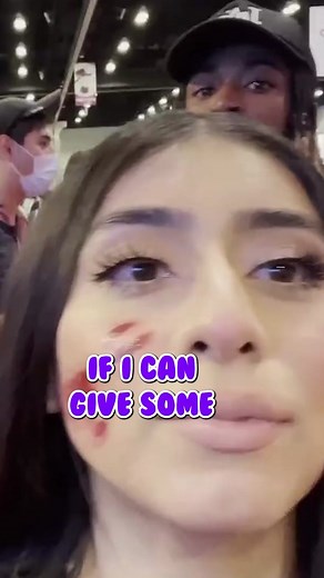 Minions at Anime Expo with Violet Myers