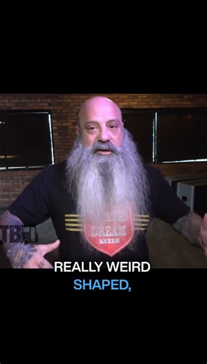 Crowbar's Kirk Windstein talks about why he uses an Enki Case for his guitars! #crowbar #guitarist #digitaltourbus #gearmasters #metalmusician | Digital Tour Bus