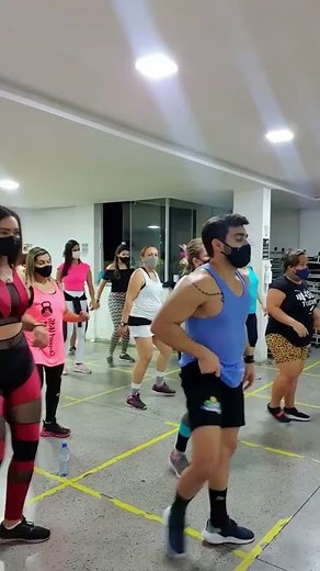 Aula de dança - se joga no passinho - prof. Aleff Sales