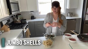 🚨 $5 Dinner Alert!! If you are looking for an inexpensive dinner idea, you'll love our vegetable stuffed shells. They are SO good you won't believe they are meatless. Plus they are full of veggies and good for you! #5DollarDinner #MeatlessMeal #EasyDinnerIdeas | Six Sisters' Stuff