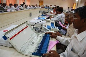 AAP complains to Election Commission about alleged EVM tampering