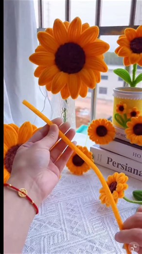 Laila Homedecor on Instagram: "Cara mudah bikin bunga matahari"