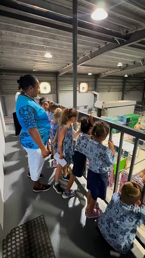 Starting the week with cuteness overload… We opened our textile warehouse to Year 1 students for a day of colour, creativity, and self-expression. Watching them paint their own sarongs filled our space with so much joy. We’re excited to send their masterpieces back to their school @isnfiji — and we’re always happy to host more creative excursions like this. 💛🎨 | Pacific Islands Art PIA