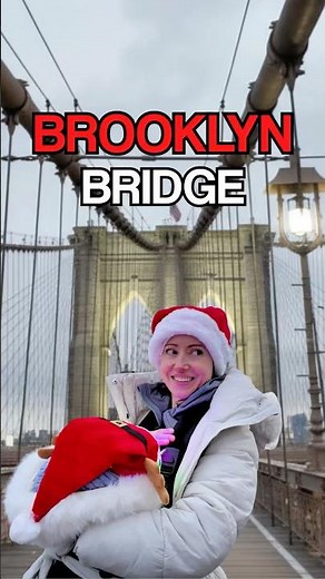POV : Crossing the Brooklyn Bridge in New York