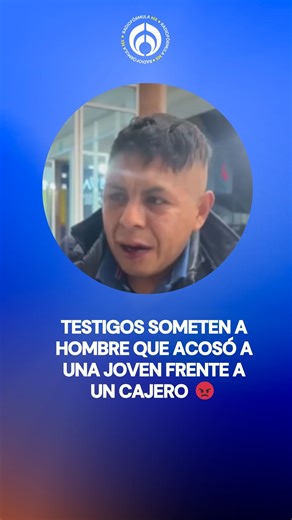 688K views · 8.7K reactions | “Véanlo bien”  Testigos someten a hombre que acosó a una joven frente a un cajero. El sujeto se acercó para hablarle, ella lo ignoró y posteriormente comenzó a hacer gestos obscenos frente a la mujer. Ocurrió en San Juan del Río, Querétaro; la policía municipal lo detuvo y fue presentado ante la Fiscalía por acoso sexual.  | Radio Fórmula | Facebook