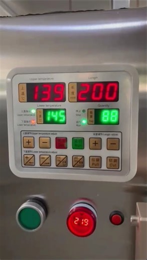 Automatic Pouch Packing Machine 10g to 1kg