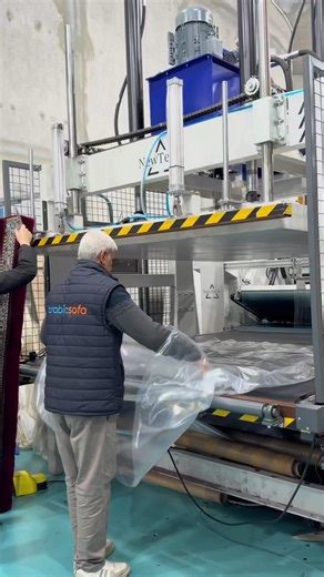 Designed with tradition in mind and finished with modern precision, Arabic Sofa stands out with its quality craftsmanship and refined details. From carefully selected materials to a flawless final touch, every piece is made to bring lasting comfort and quiet elegance into your home. A classic choice, created to be lived in and enjoyed every day. #arabtiktok #usa #homedecor #instagramreels