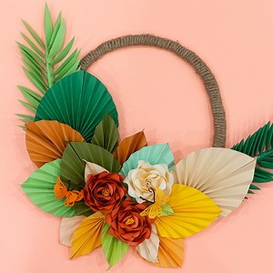 150K views · 10K reactions | How to Make Paper Flower Leaves - DIY Easy Paper Leaf Making Tutorial | Crafty Daily | Facebook