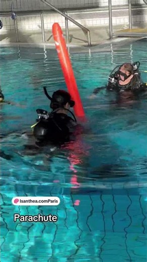 Stage Open water PADI : exercice de mise en place du parachute en surface avec ISANTHEA