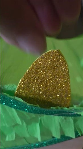 piñata Dinosaur #diy #dinosaur #partydecorations #piñata #partysupplies