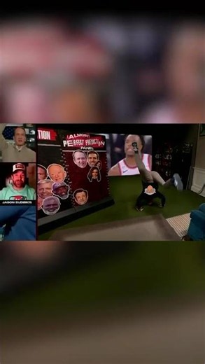 Eli Manning if there was a ManningCast during last night’s New York Knicks win 😭 | #shorts