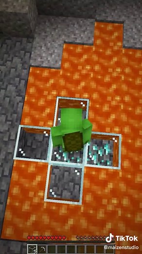 Minecraft Gameplay: Building, Mining, and Combat Adventure