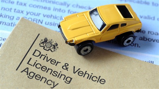 Drivers urged to ‘take 5 minutes’ to check DVLA car detail & avoid £1,000 fine