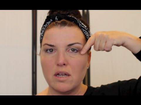 How to: Highlight and Contour Hooded or Droopy eyes by Pro artist