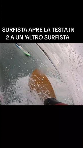SURFISTA APRE LA TESTA IN 2 A SURFISTA! #surf #povsurfing #subscribe #shorts