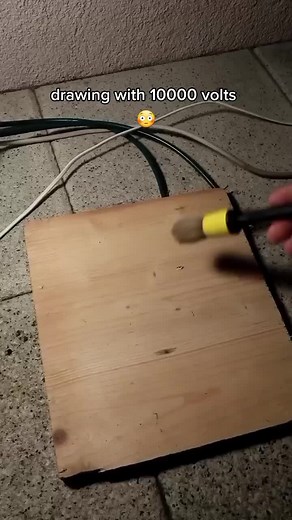 Lichtenberg figure 😍 ( ⚠️ performed by professional electricians, educational content) #xyzbca #electrican #science #fyp #fypシ #viral