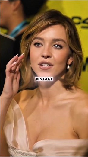 Sydney Sweeney's VIRAL Emmy Red Carpet Look! 🌸✨SydneySweeney #RedCarpet Fashion #HollywoodCelebrity