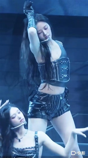 ITZY Yuna Stage Presence is Unmatched! 🔥#YUNA #ITZY #KpopYuna #trending #viralvideo #kpop #Shorts