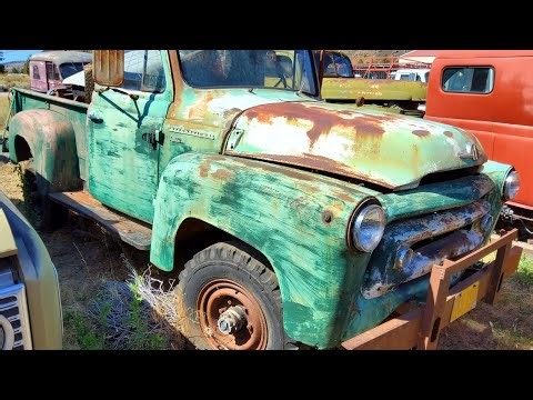 Part 1. 1956 International S120 4x4 winter beater project. Clean up.