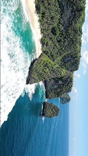 Kelingking Beach Magic ✨ #Bali #Travel