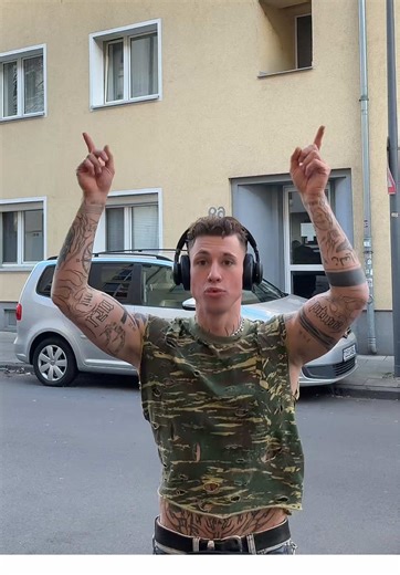 Take Control 🖤 @Mika Heggemann