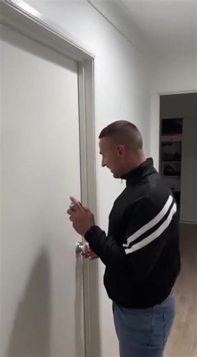 5.6K views · 122 reactions | Spray gun in action #prank #fun #funny #prankvideo #funnyvideos #funnyreels #funnymoments | PrankWorldz | Facebook