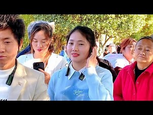 和妹今天是偶遇，歌声把情来传递。