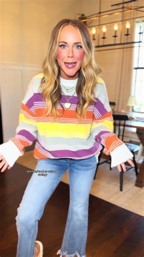 The quality is INSANELY good and it’s absolutely adorable!!! 🤍✨💗 #stripedsweater #colorblock