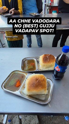 106K views · 1.3K reactions | Vadodara's JORDAAR Vadapav! The...
