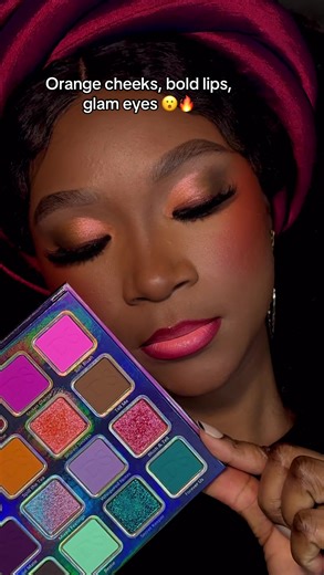 Orange blush glam eyeshadow bold lips combo I’m all obsessed #glammakeup #lipcombotutorial #orangeblush #eyeshadowpalette @DEDESIGNATURE