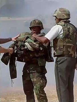 It was an ironic story in which a troop carrier was forcibly turned into a tank#shorts #movieclips