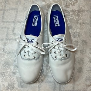 Keds Women’s Lace Up Sneakers - White - US Size 6.5 - EUC