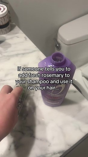 Natural Remedies for Hormonal Hair Loss Using Rosemary