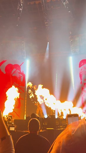 MORE OF DOJA CAT PERFORMING TIA TAMERA IN SF LAST NIGHT #dojacat #tiatamera #dojacatedit #thescarlettour #dojacattour #dojacattour2023 #scarlettour