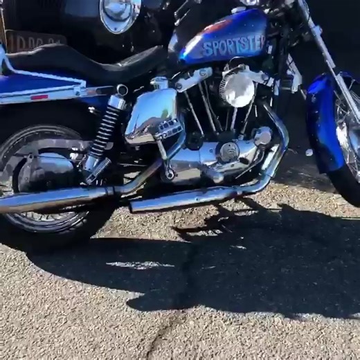 Features Legendary Ironhead V-Twin motor Classic AMF-era Harley styling Lightweight, aggressive vintage frame Kickstart performance model Perfect for collectors, riders, or chopper builds Strong investment-grade vintage motorcycle. Year: 1972 Model: XLCH Sportster Ironhead Engine: 1000cc (998cc) air-cooled V-Twin Transmission: 4-speed manual � MOTONIT.COM Starter: Kickstart only (factory original) � MOTONIT.COM Horsepower: Approx. 61 hp � smartcycleguide.com Mileage: 12000 miles Title: Clean tit