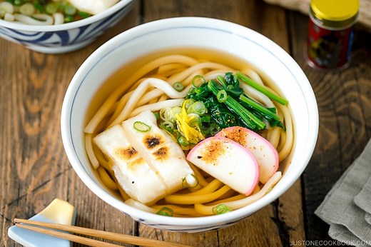 Udon Noodle Soup with Toasted Mochi (Chikara Udon) 力うどん