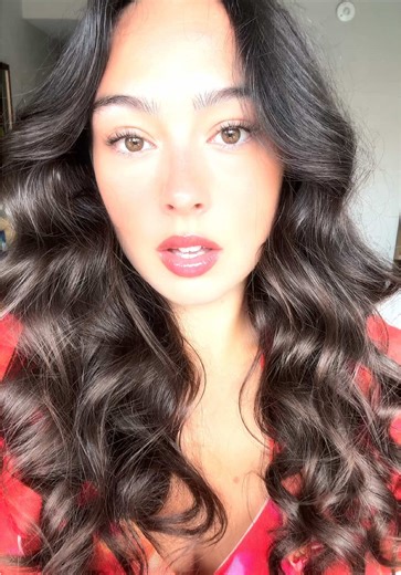 Elettra Lastra: Canción de Sorpresa que Emociona