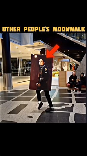 OTHER PEOPLE'S MOONWALK VS THIS GUY||MOONWALK.#moonwalk,#michaeljackson,#shorts