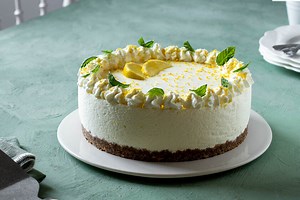 Tarta de mousse de limón, receta sin horno para rematar comidas y cenas con estilo