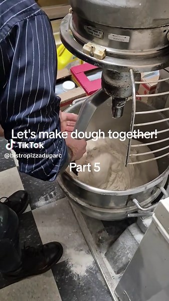 Mastering Dough Hook Techniques for Pizza Perfection