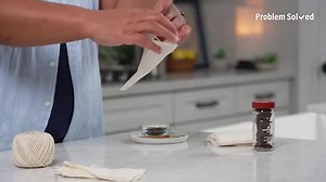 Video tutorial: How to make a DIY spice bag for soups