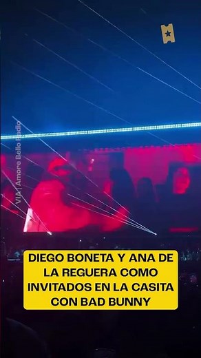 DIEGO BONETA y ANA DE LA REGUERA en LA CASITA de BAD BUNNY
