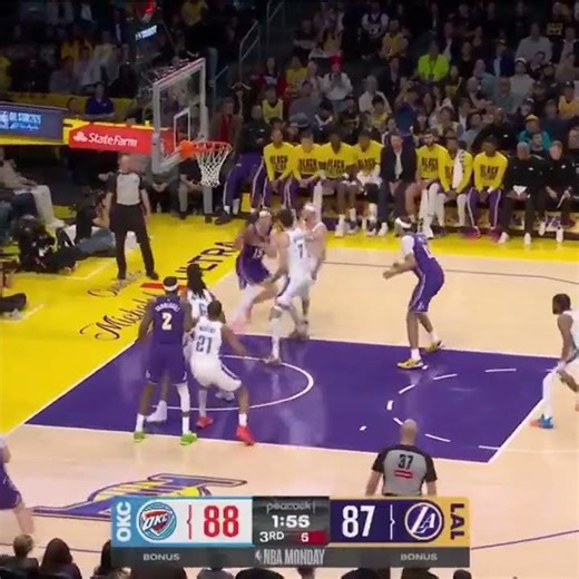 Austin Reaves was HOOPING tonight:13 POINTS 4/18 FG0/6 3P 6 TURNOVERS