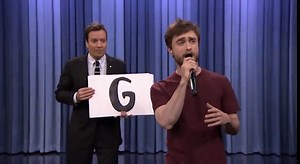 Daniel Radcliffe rappe chez Jimmy Fallon